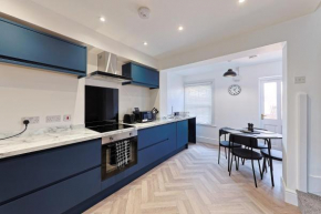 City Centre Riverside Retreat